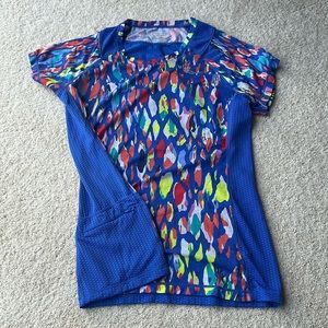Saucony women’s small dri-fit top